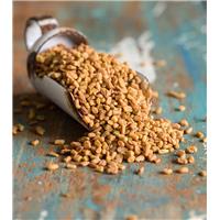 Mẹ bầu đang tìm mua những thực phẩm giúp lợi sữa sau sinh